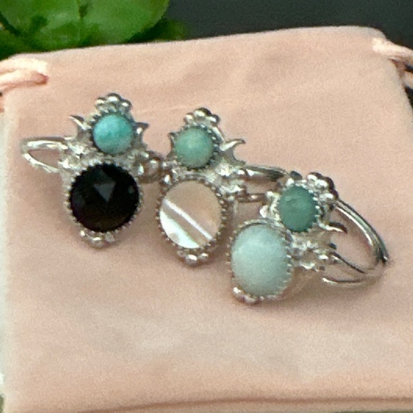 Black Onyx with Turquoise star moon ring with Adjustable band. - Picture 3 of 4